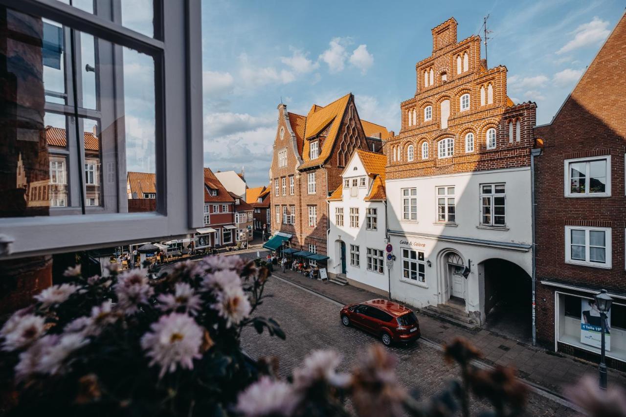 Hotel zum Heidkrug&Café Lil Lüneburg Esterno foto